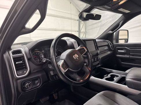 Used 2024 RAM 2500 Big Horn w/ Towing Technology Group AWD/4WD image 10