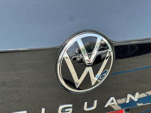 Used 2022 Volkswagen Tiguan S FWD image 28