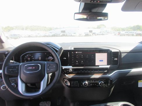 New 2026 GMC Sierra 2500 SLE w/ SLE Value Package; image 17