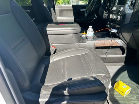 Used 2022 GMC Sierra 2500 Denali AWD/4WD image 9