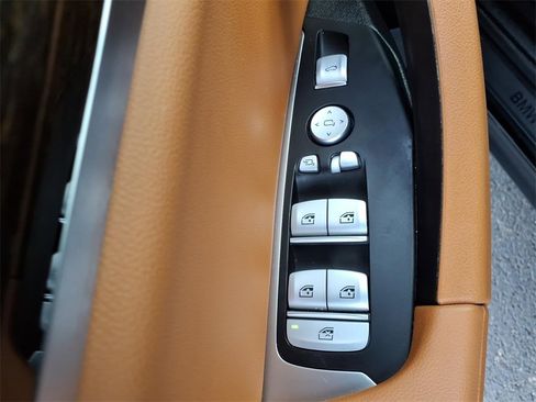 Used 2023 BMW X3 xDrive30i w/ Convenience Package image 17