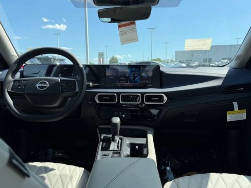 New 2026 Nissan Sentra SL w/ Floor Mat Package FWD image 19