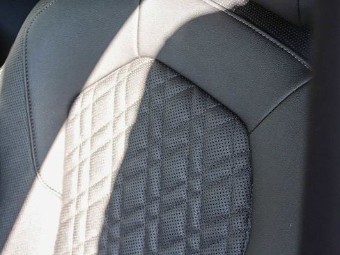 Certified 2023 BMW 530e w/ M Sport Package image 20