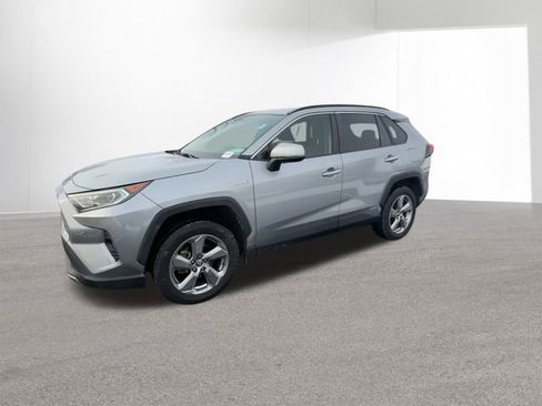 Used 2020 Toyota RAV4 Limited image 4