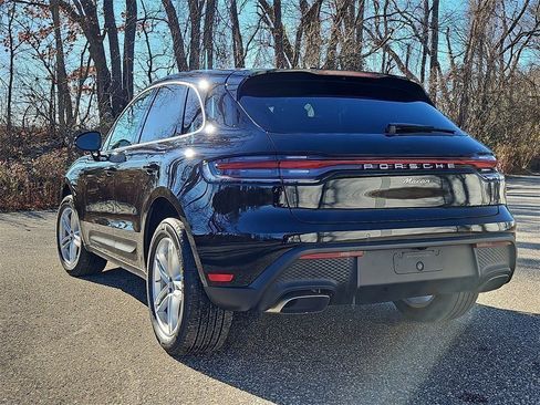 New 2026 Porsche Macan image 3