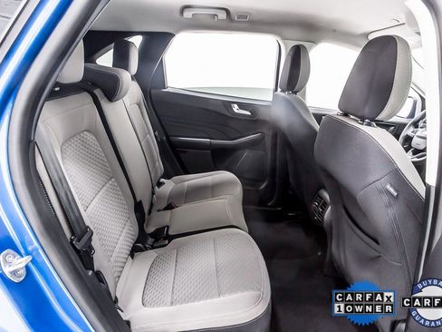 Used 2021 Ford Escape SE image 30