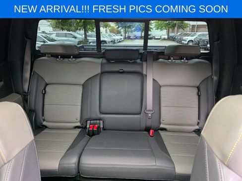 Used 2025 Chevrolet Silverado 1500 ZR2 w/ Technology Package AWD/4WD image 13