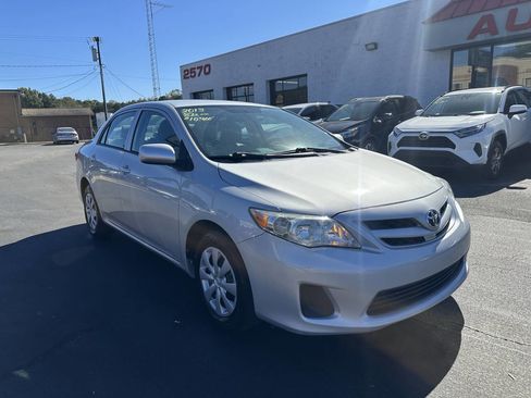 Used 2013 Toyota Corolla L image 3