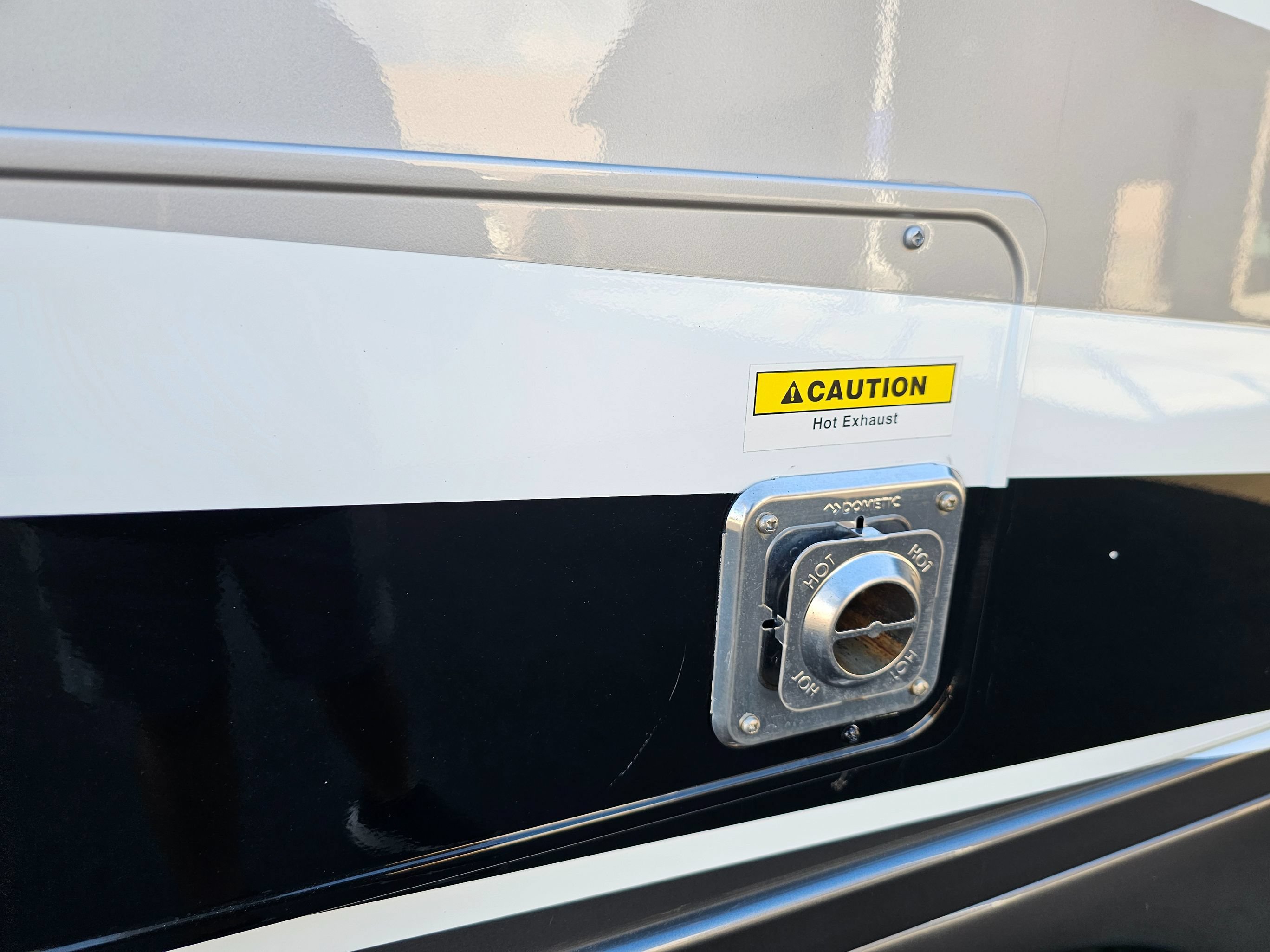 Used 2022 Mercedes-Benz Sprinter 3500 w/ Acoustic Package image 91