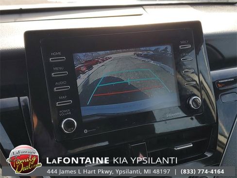 Used 2021 Toyota Camry LE image 20