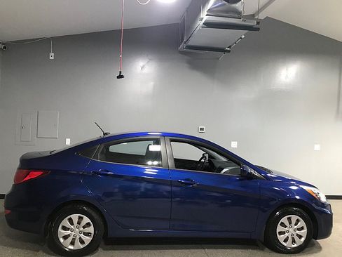 Used 2015 Hyundai Accent GLS w/ Option Group 02 FWD image 2