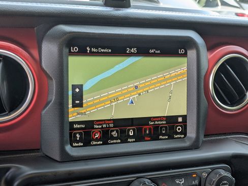 Used 2020 Jeep Gladiator Rubicon AWD/4WD image 10