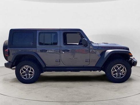 Certified 2025 Jeep Wrangler Unlimited Rubicon AWD/4WD image 6