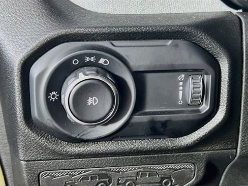 Used 2025 Jeep Wrangler Sport image 10