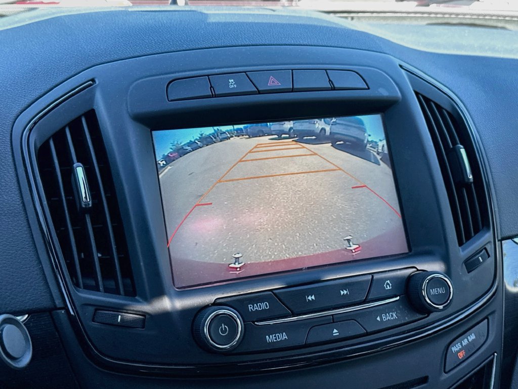 Used 2017 Buick Regal Sport Touring FWD image 15