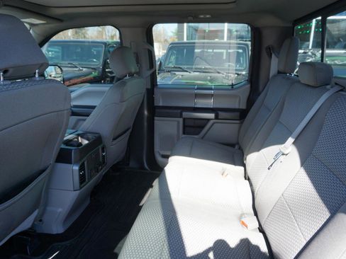 Used 2018 Ford F150 XLT w/ Equipment Group 302A Luxury AWD/4WD image 12