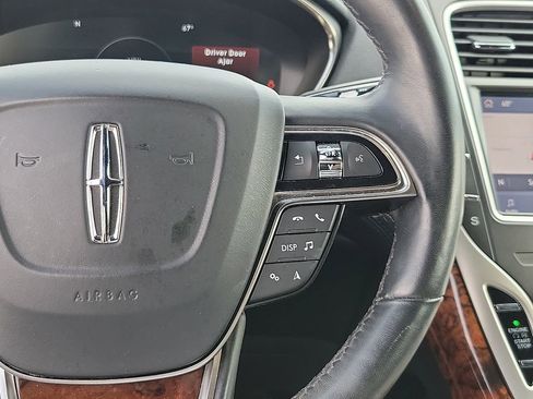 Used 2020 Lincoln Nautilus Reserve w/ Equipment Group 201A image 19