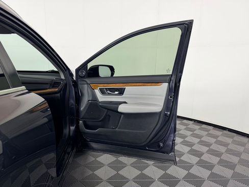 Used 2017 Honda CR-V Touring image 32