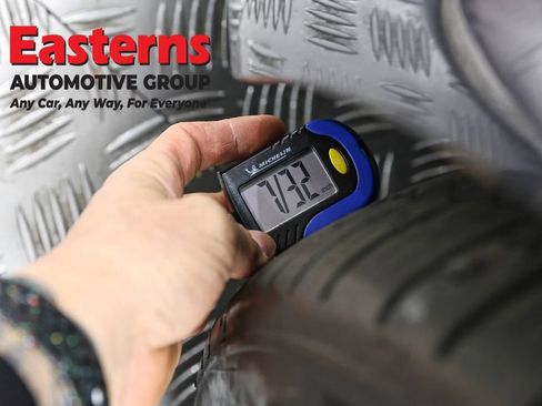 Used 2018 Tesla Model 3 Long Range image 24