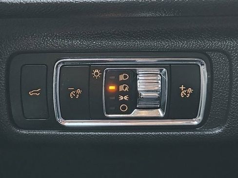 Used 2023 Lincoln Corsair FWD w/ Equipment Group 101A image 19