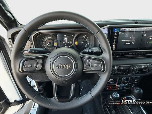 Used 2024 Jeep Wrangler Unlimited Rubicon 4xe w/ Technology Group image 10