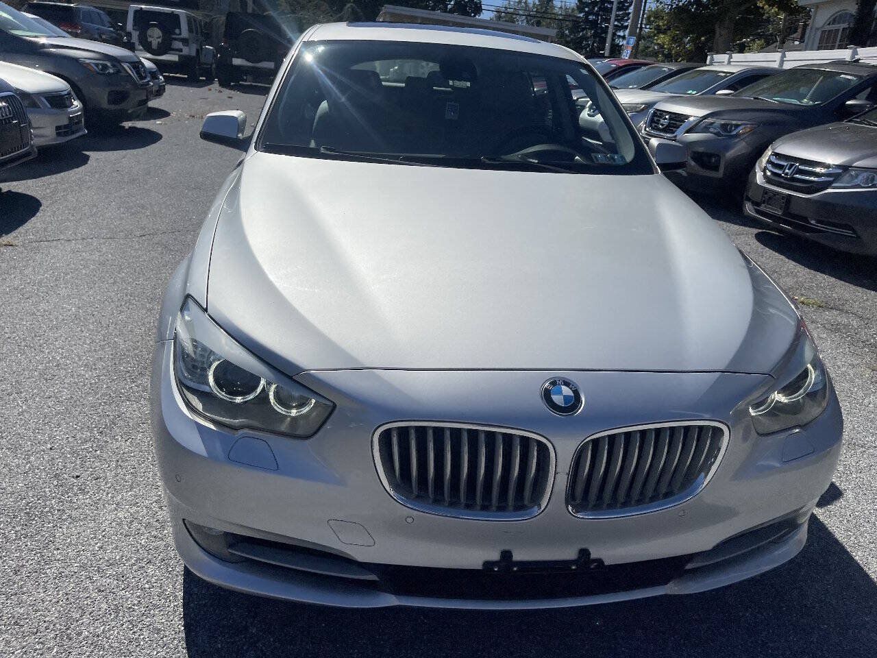 Used 2012 BMW 550i Gran Turismo xDrive AWD/4WD image 2
