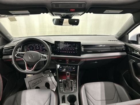 Used 2025 Volkswagen Jetta GLI Autobahn image 18