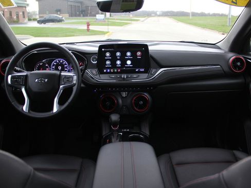 Certified 2023 Chevrolet Blazer RS w/ Driver Confidence II Package image 21