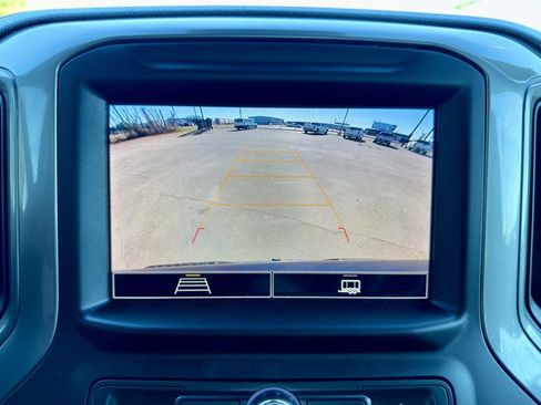 Used 2022 Chevrolet Silverado 1500 Custom image 22