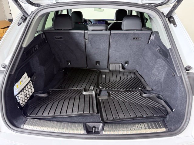 Certified 2025 Audi Q5 Premium w/ Convenience Package AWD/4WD image 22
