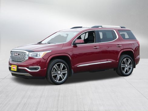 Used 2018 GMC Acadia Denali image 3