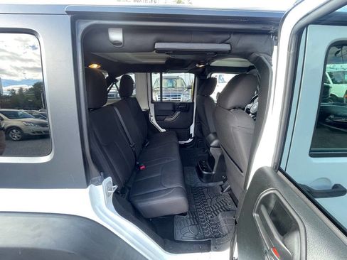 Used 2017 Jeep Wrangler Unlimited Sport w/ Quick Order Package 24S image 27