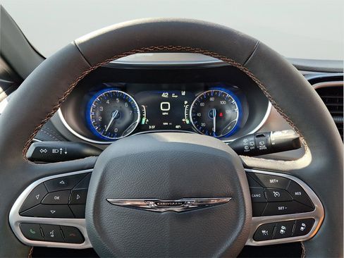 Used 2026 Chrysler Pacifica Pinnacle w/ Trailer Tow Group FWD image 61