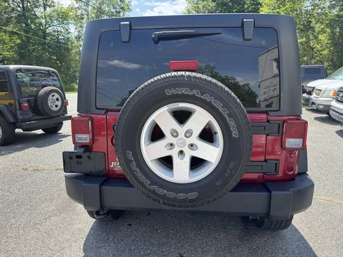 Used 2012 Jeep Wrangler Unlimited Sport AWD/4WD image 9