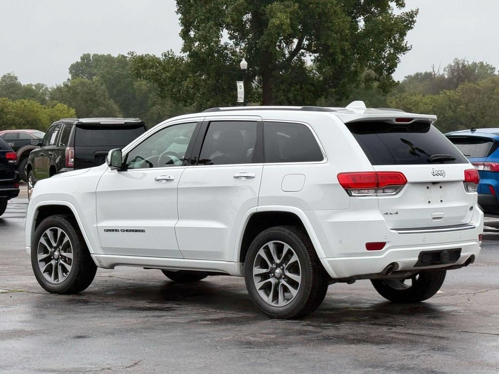 Used 2018 Jeep Grand Cherokee Overland AWD/4WD image 7