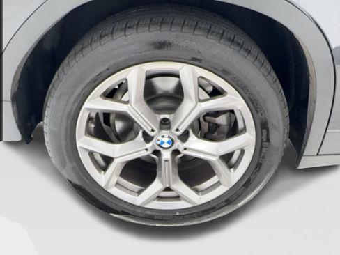 Used 2022 BMW X4 xDrive30i AWD/4WD image 16