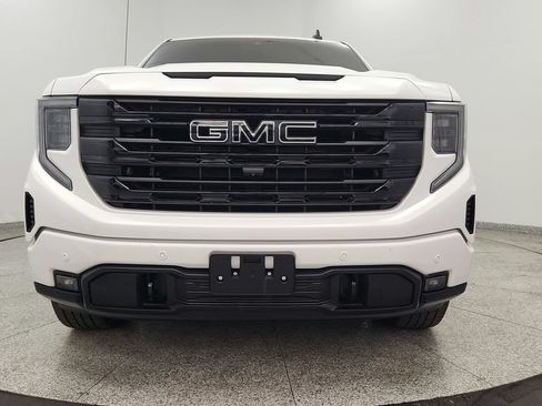 Used 2026 GMC Sierra 1500 Elevation w/ Elevation Premium Package AWD/4WD image 10