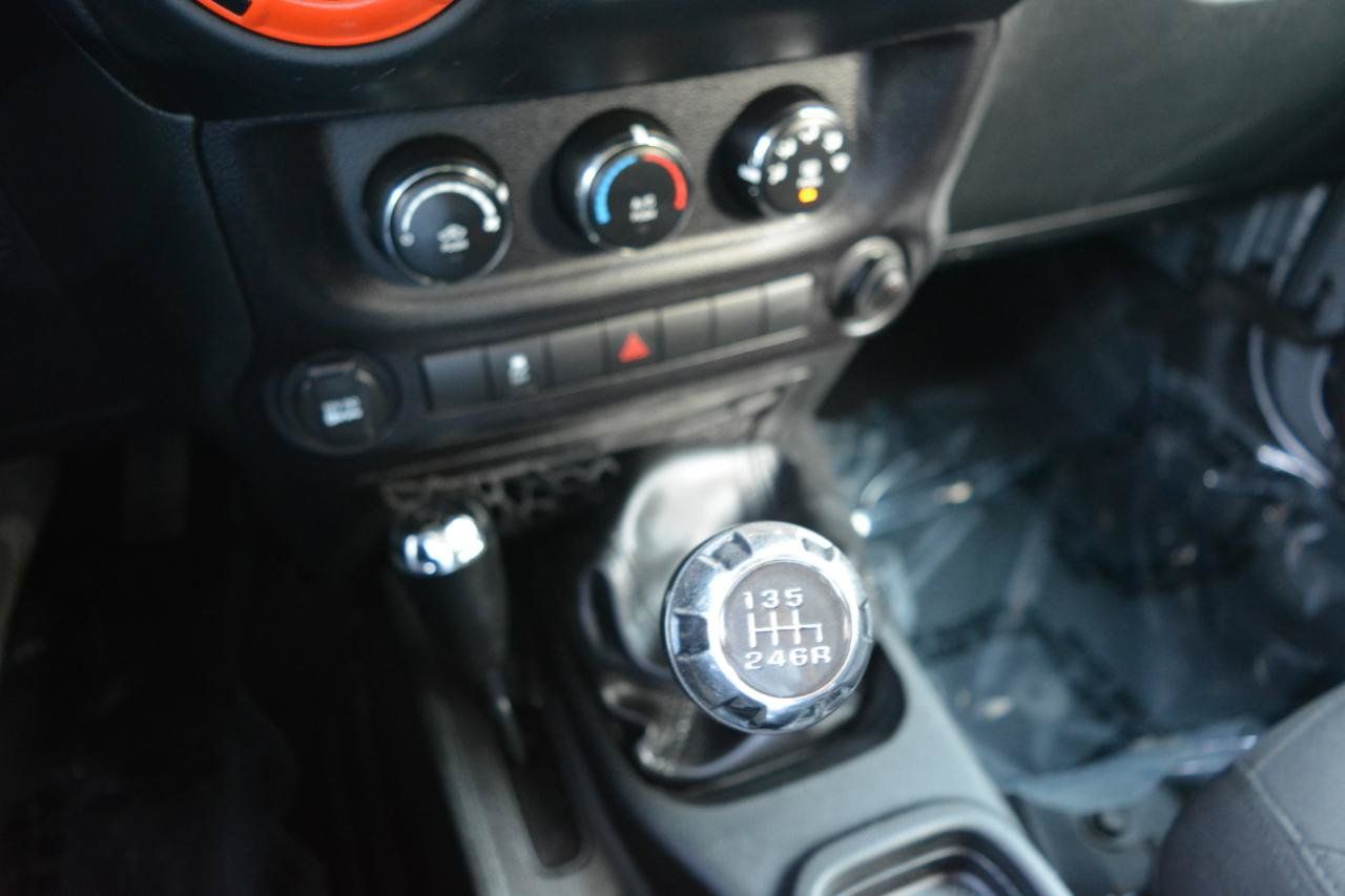 Used 2016 Jeep Wrangler Unlimited Sport w/ Connectivity Group AWD/4WD image 21