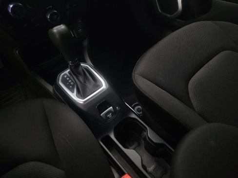 Used 2021 Jeep Renegade Sport FWD image 26