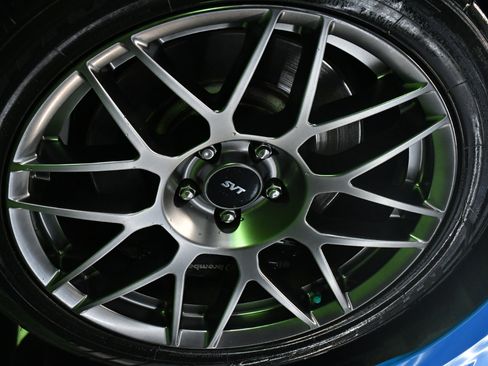 Used 2011 Ford Mustang Shelby GT500 w/ SVT Performance Pkg image 8