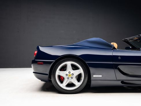 Used 1998 Ferrari F355 Spider RWD image 40