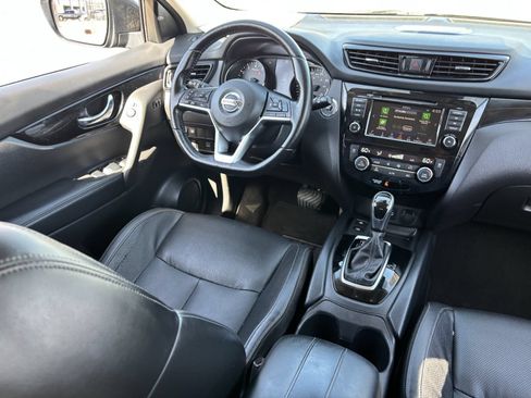 Certified 2021 Nissan Rogue Sport SL w/ Premium Package FWD image 15