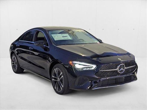 Used 2025 Mercedes-Benz CLA 250 image 6