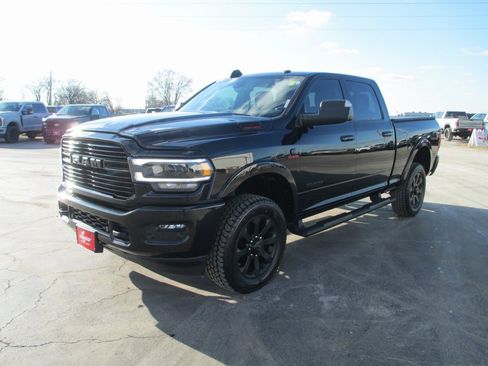 Used 2022 RAM 2500 Laramie w/ Night Edition image 9