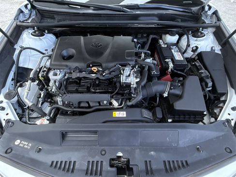 Used 2020 Toyota Camry SE image 43