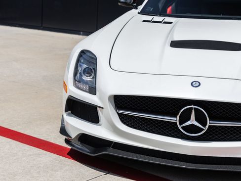 Used 2014 Mercedes-Benz SLS AMG Black Series image 31