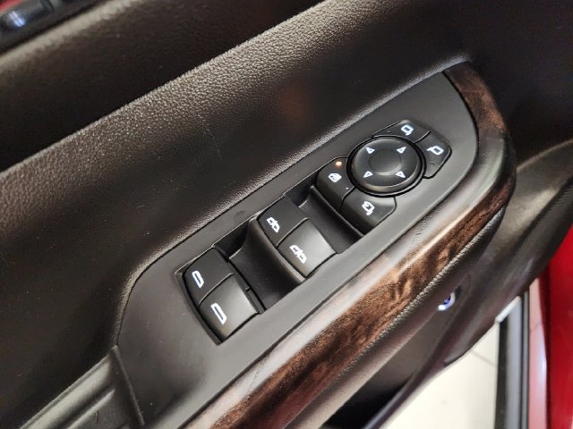 Used 2021 GMC Acadia Denali w/ Denali Technology Package FWD image 23