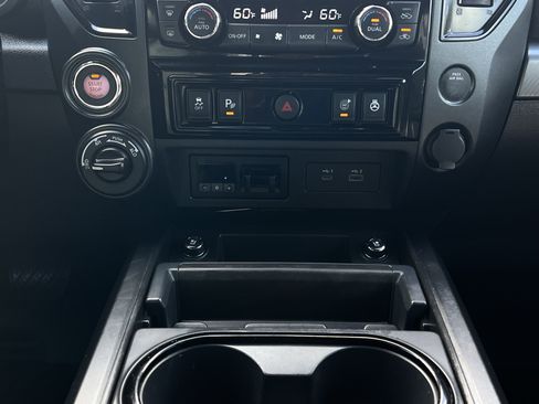 Used 2023 Nissan Titan PRO-4X w/ Pro-4x Convenience Package image 18
