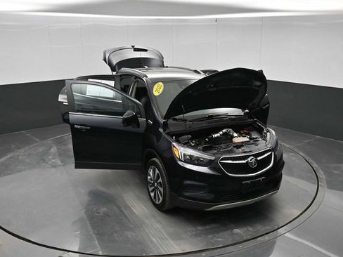 Used 2022 Buick Encore Preferred w/ Safety Package II AWD/4WD image 39
