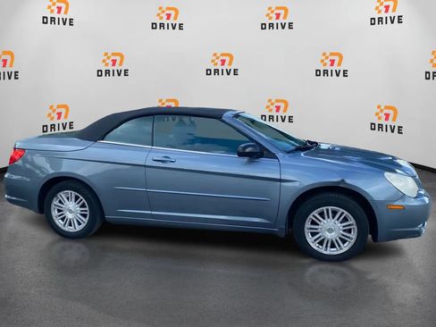 Used 2008 Chrysler Sebring LX w/ Convenience Group FWD image 4